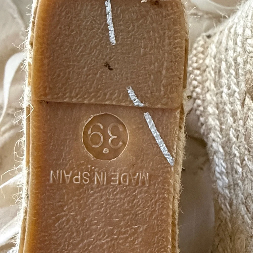 Topshop Snakeskin pattern leather Cream Espadrilles- worn a few times. 90 retail